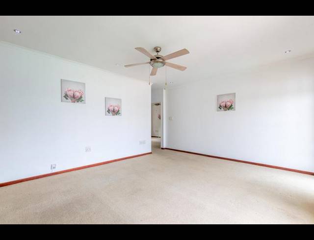 1 BEDROOM APARTMENT FOR SALE IN HILTON CENTRAL